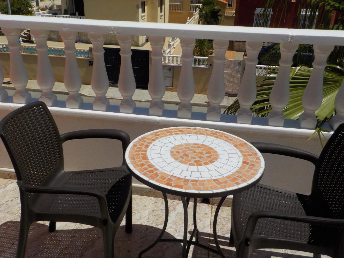 Casa La Zenia Elite Townhouse With Shared Pool And 10 Minutes Walk To Beach Villa Orihuela Exterior photo